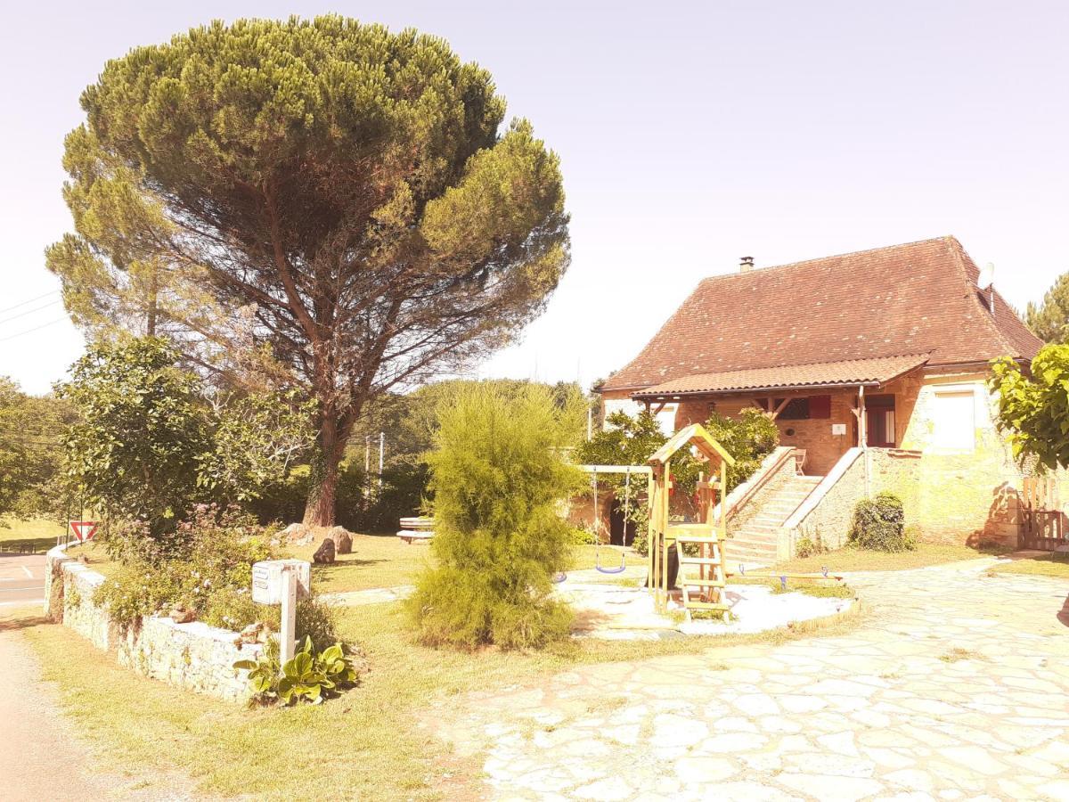 Gite "Las Casitas Du Lot" Dans Le Perigord Frayssinet-le-Gélat Exteriör bild